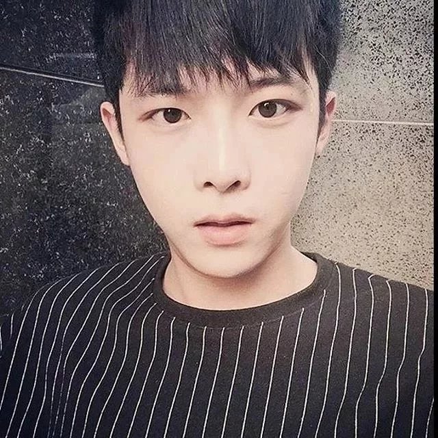 裘曼忠兴