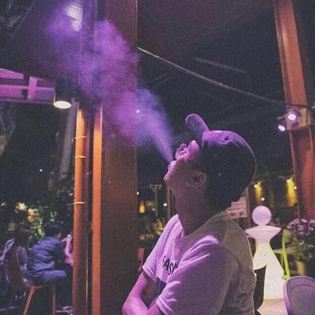 巩振雨凝