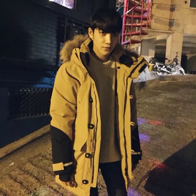 瞿豪燕静