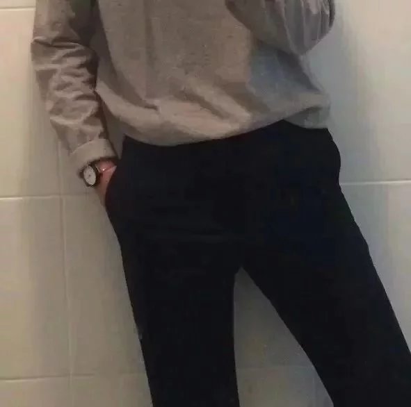 颜绿烟睿